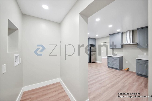 Building Photo - 1617 W 24th St