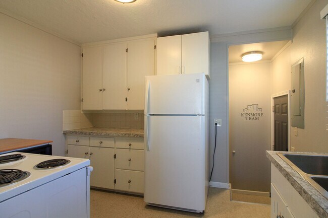 Building Photo - 3 Bedroom, 1 Bath Duplex in Richland