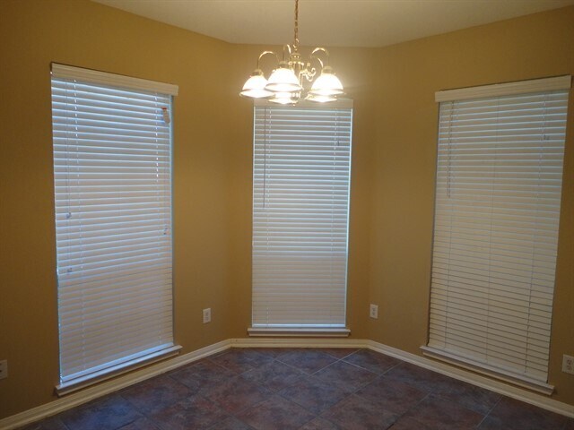 Building Photo - 710 Single Pine Ct