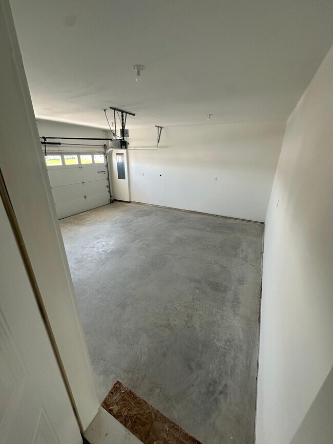 Building Photo - 209 Jensen Way