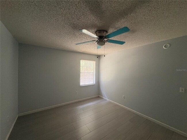 Building Photo - 477 Garden Dr N