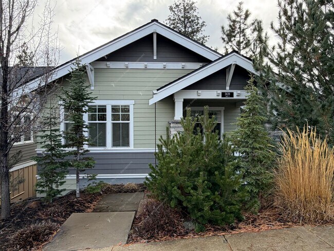 Building Photo - Stunning 2 BR home in Northwest Crossing