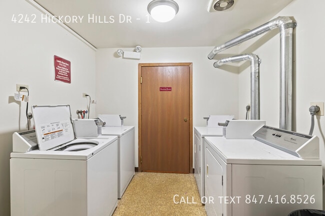 Building Photo - 4242 Hickory Hills Dr