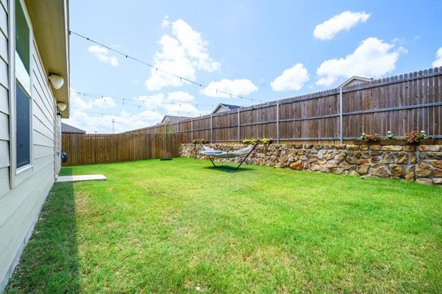 Building Photo - 1657 Bluffview Dr