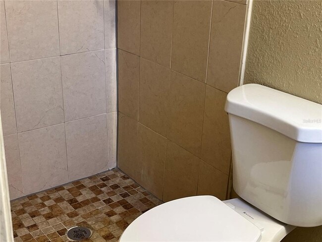 Building Photo - 4407 Signal Hill Rd