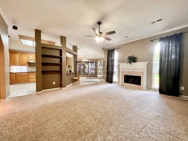 Building Photo - Gorgeous One Story Home in Sugar Land, TX