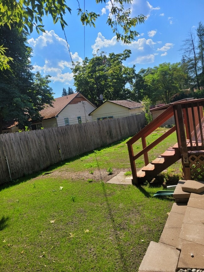 Building Photo - 228 E Spokane Ave