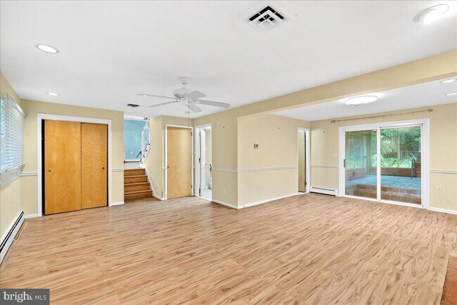 Building Photo - 12007 Hamden Ct