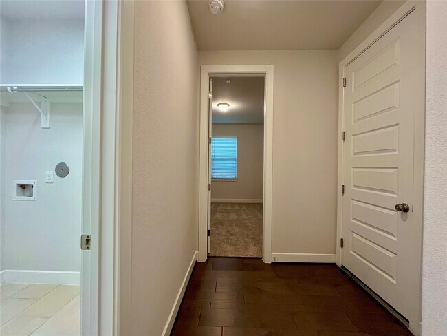 Building Photo - 23707 Montclair Forest Trl