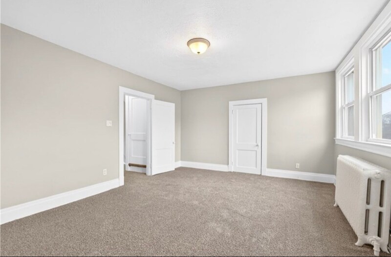 Building Photo - 120 Bronx Ave