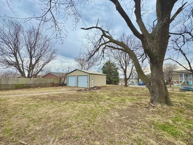 Building Photo - Remodeled 3 bed, 2 bath Millard home