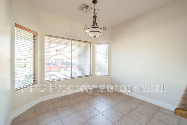 Building Photo - 14555 W Ventura St