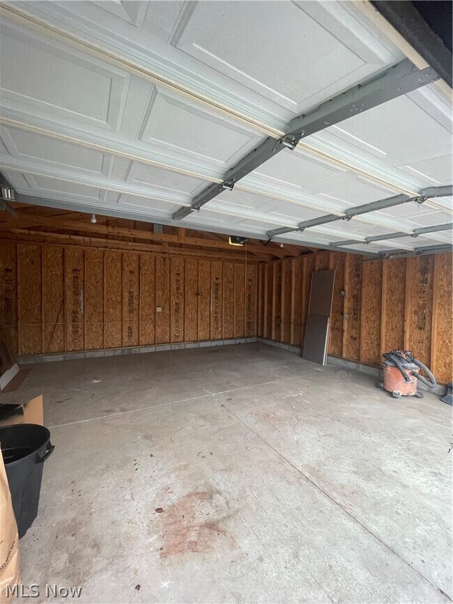 Building Photo - 2128 6th St