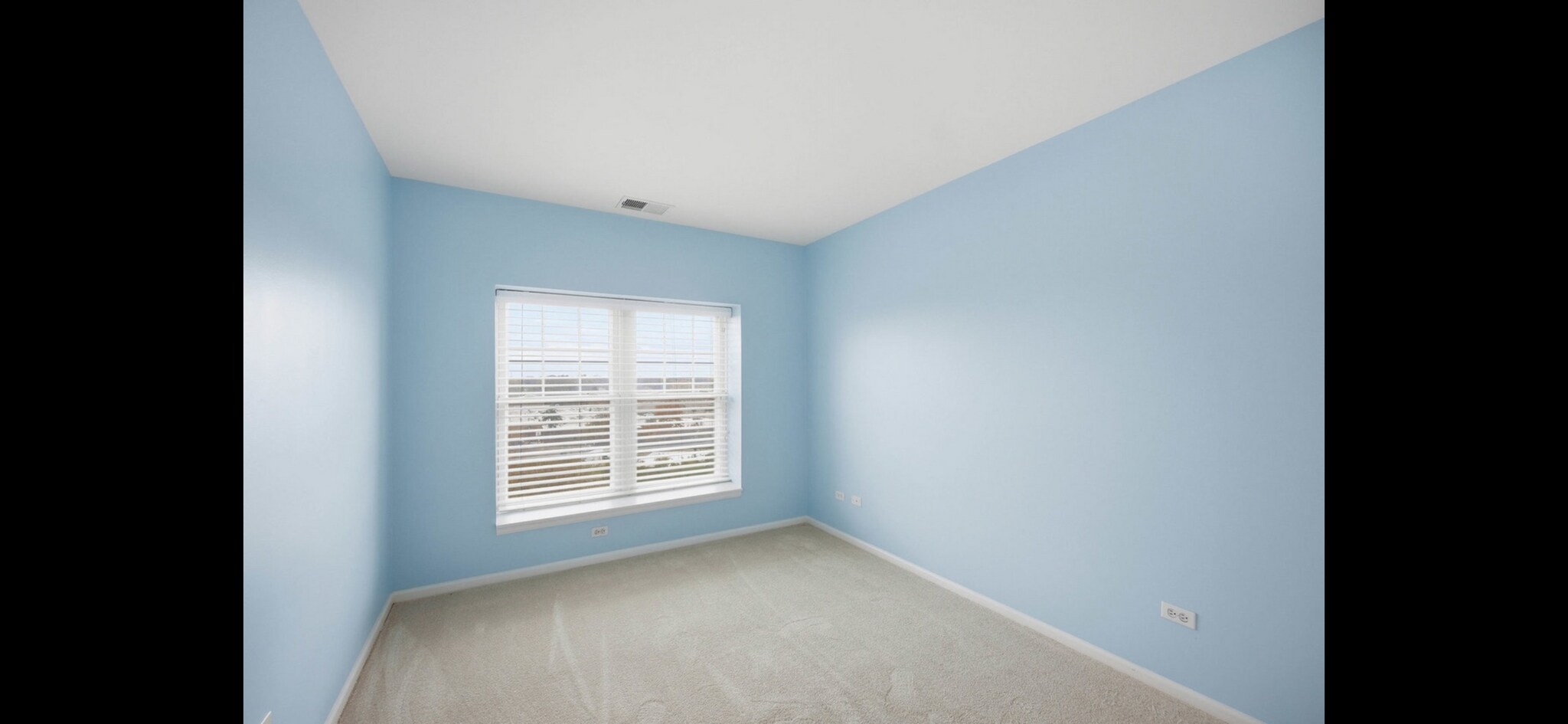 Building Photo - 390 W Mahogany Ct