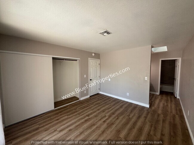 Building Photo - 7385 S Avenida Perlina