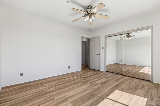 Building Photo - 1618 Fernside Blvd