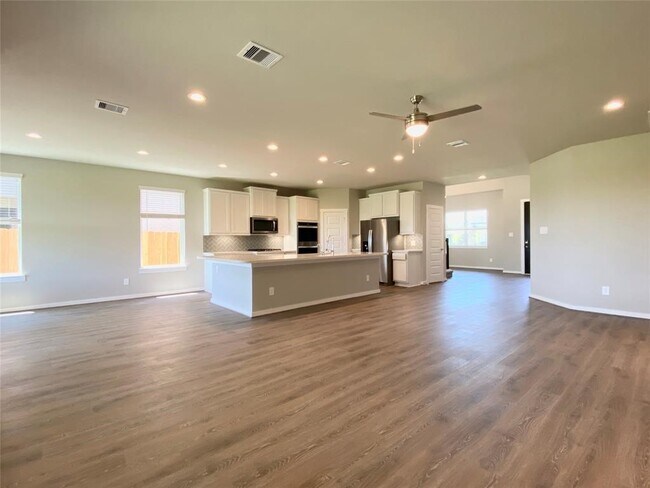 Building Photo - 29339 Red Rocks Pk Dr