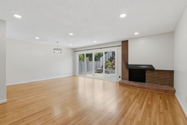 Building Photo - Spacious South San Francisco Home with Large Backyard, Garage & In-Unit Laundry