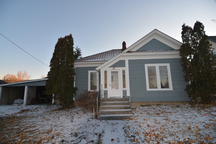 Building Photo - 316 W North 4th St