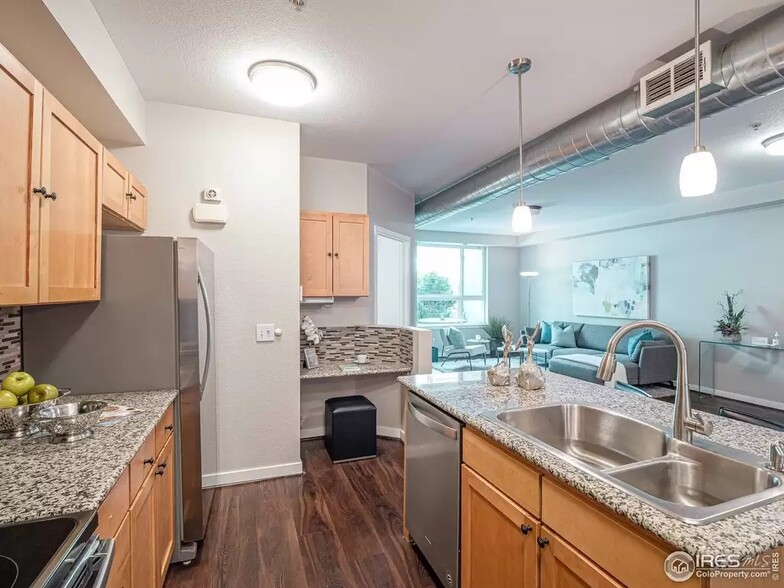 Upgraded kitchen - 2850 E College Ave