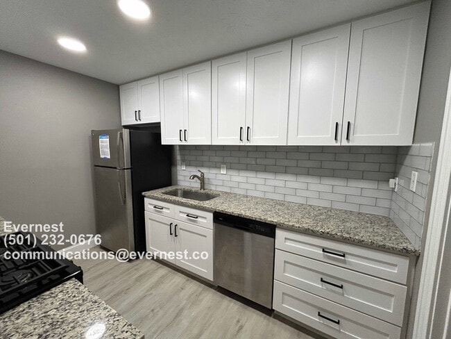 Building Photo - 201 Park Ridge Cir