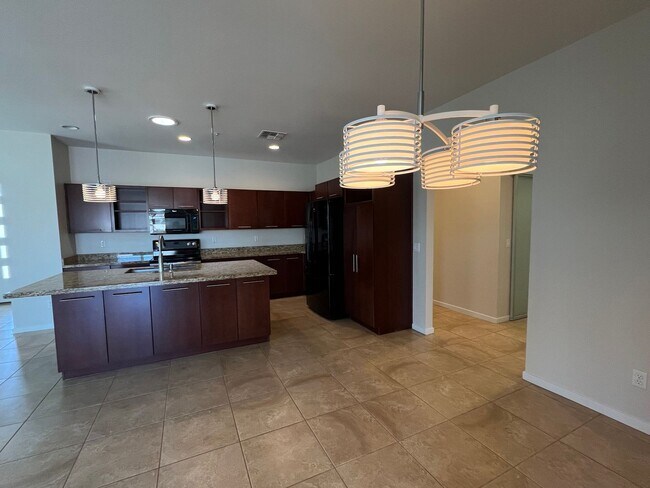 Building Photo - 3546 E Ravenswood Dr