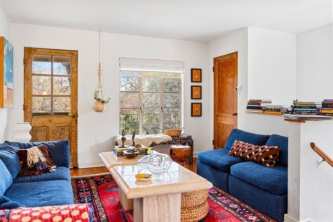 Building Photo - 1304 Kirkwood Rd