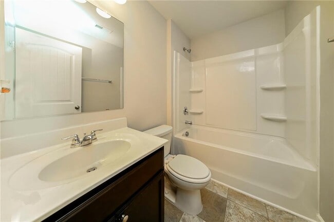 Building Photo - 3764 Shenfield Dr