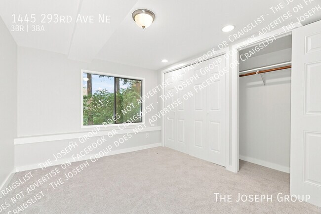 Building Photo - 1445 293rd Ave NE