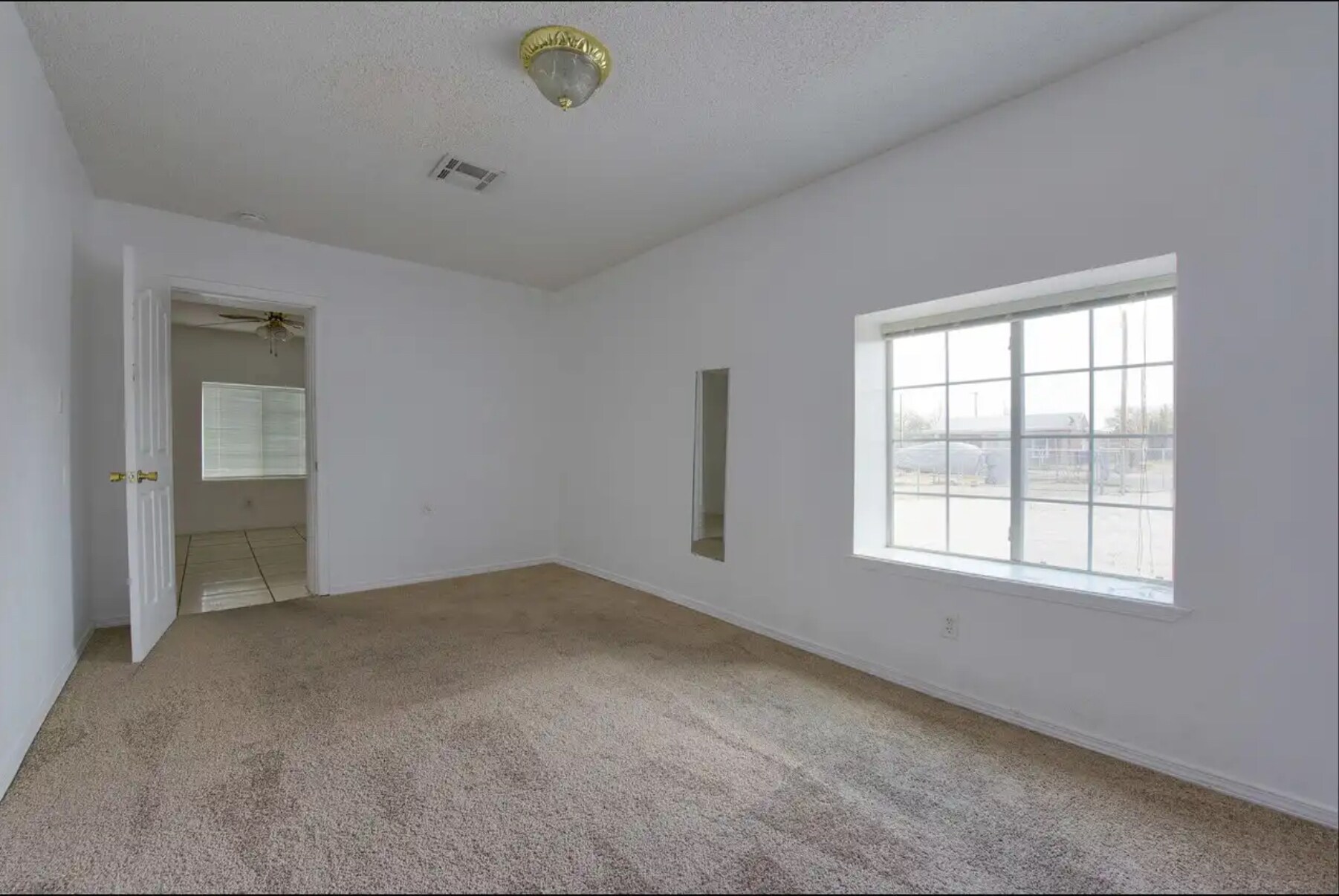 Building Photo - 153 Dixon Pl