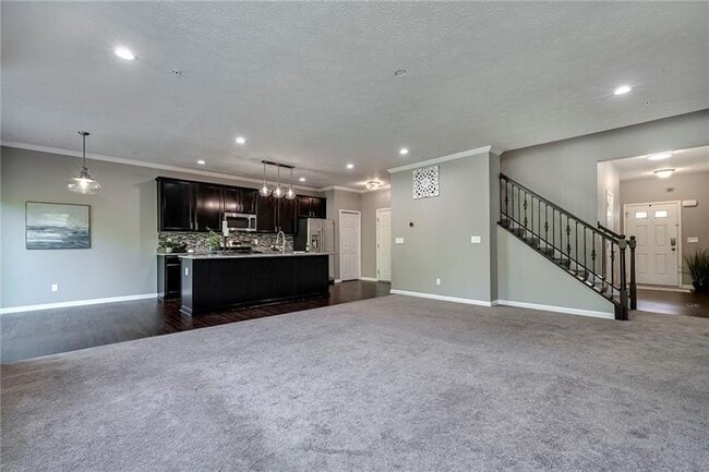 Building Photo - 512 Isabella Ct