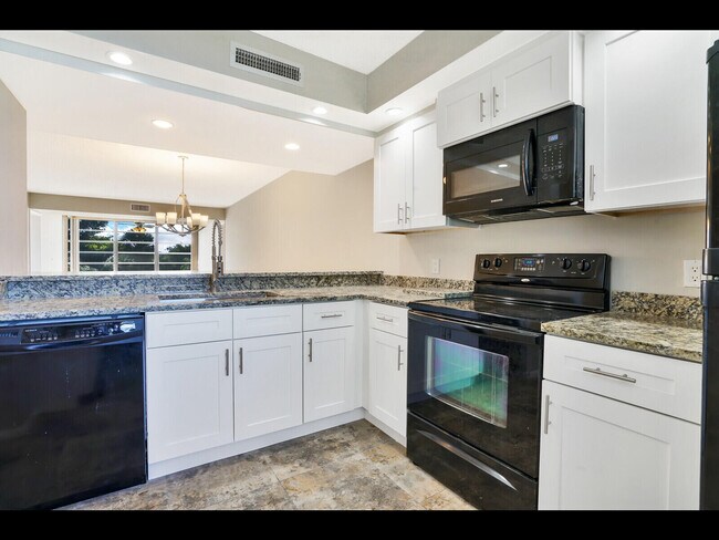 Building Photo - 3636 Whitehall Dr