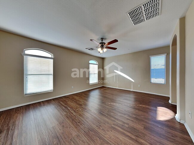 Building Photo - 2871 S 160th Ln