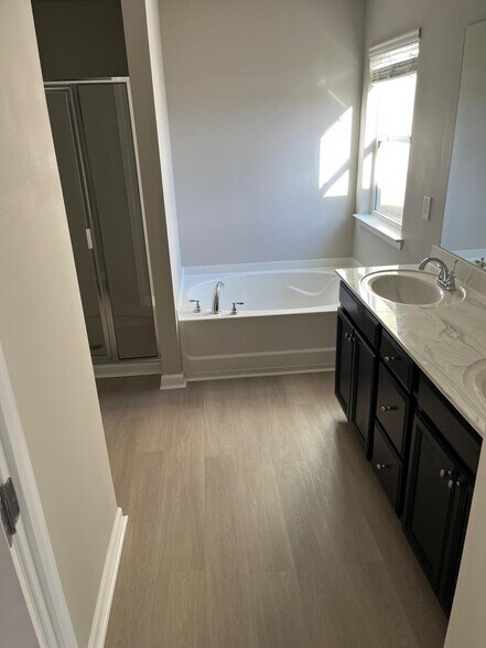 Building Photo - 897 Whittington Pky SW