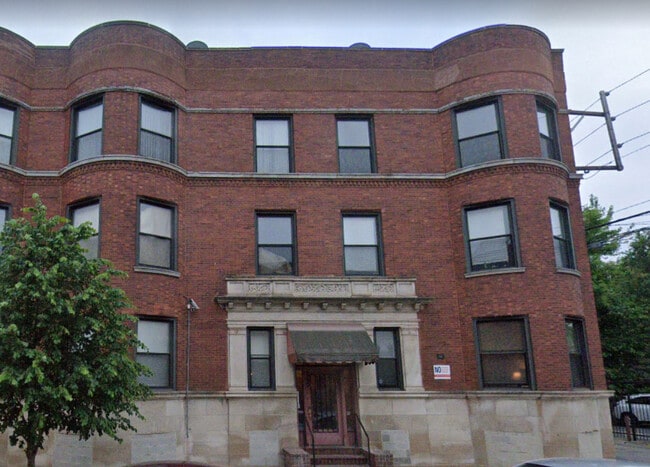 Primary Photo - 363 E 59th St