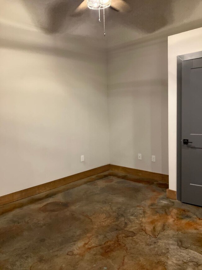 Building Photo - Luxury 2 bedroom apartment - Red Lion, PA
