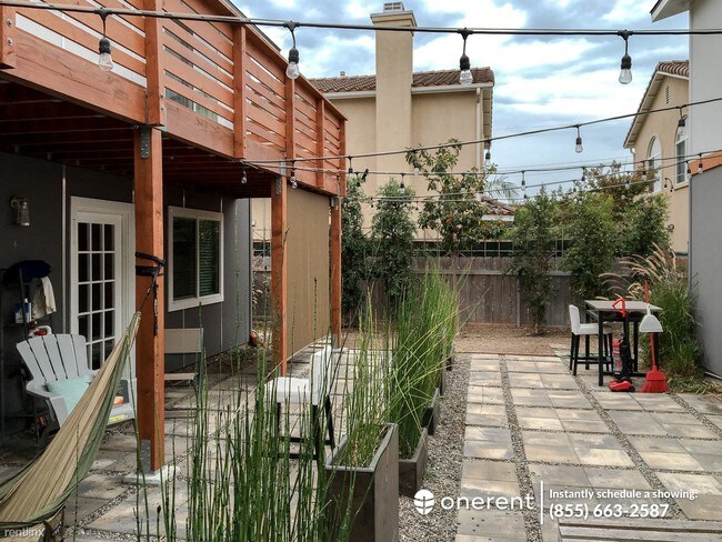 Building Photo - 4765 34th St