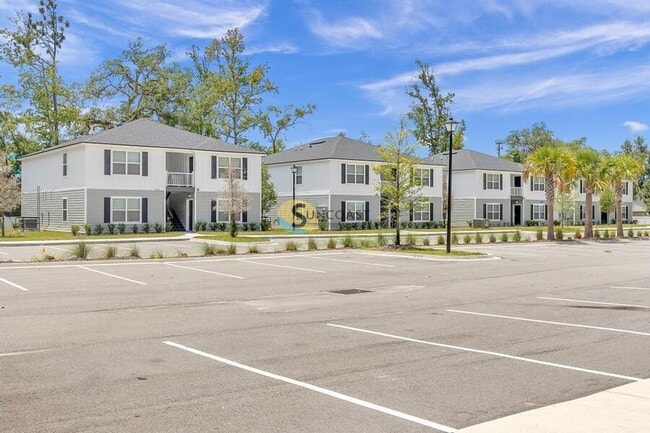 Building Photo - 11486 Oakfield Ct