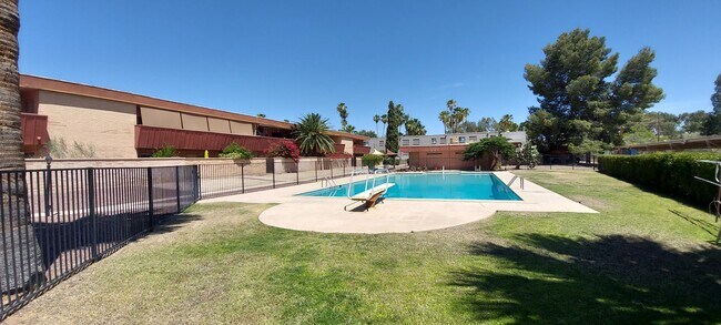 Building Photo - 8500 E Old Spanish Trl