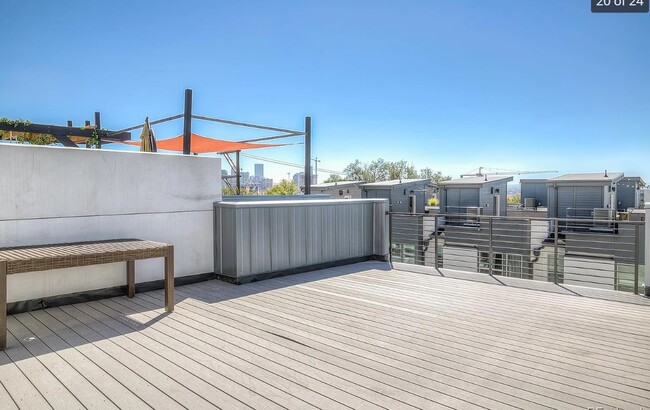 Building Photo - 3032 Zuni St