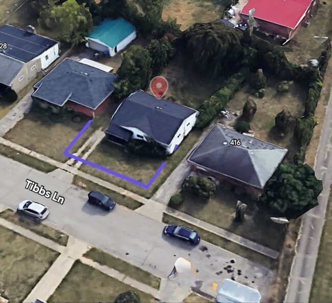 Building Photo - 3 Bedroom!