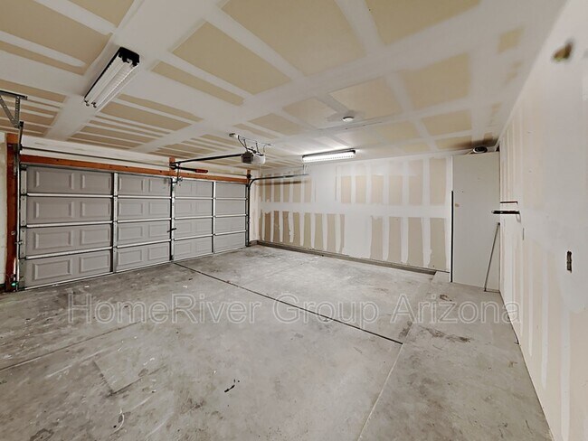 Building Photo - 21424 N 120th Ln