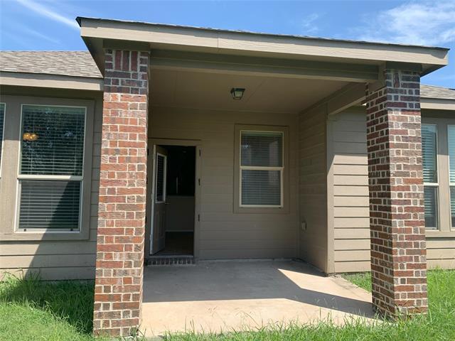 Building Photo - 940 Lake Grove Dr