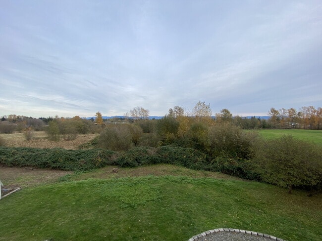 Building Photo - Spacious 4-bedroom with Panoramic Deck Nex...