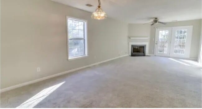 Building Photo - 102 Musket Ln