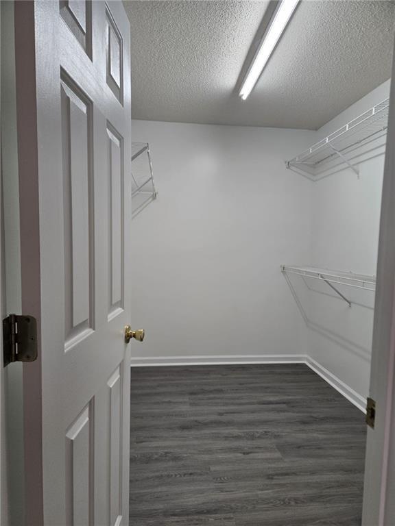 Building Photo - 4010 Ridgefair Dr