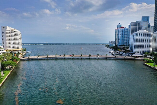 Building Photo - 801 Brickell Key Blvd