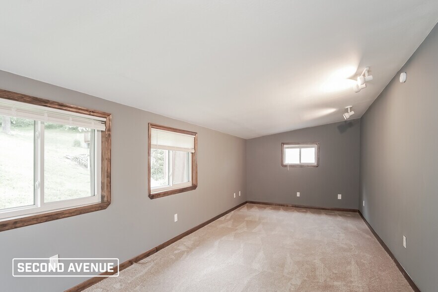 Building Photo - 1245 Chapel Rd