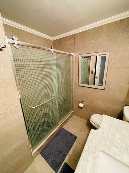 Building Photo - 6848 Sutter Ave