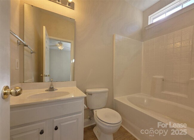 Building Photo - 10619 Trolley Run Dr